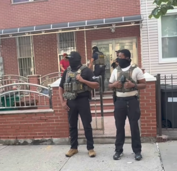 File:No-warrant-raid-Bushwick.png